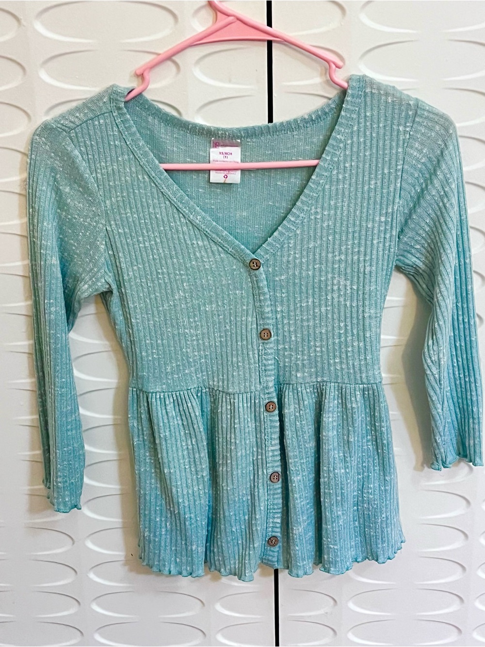 No Boundaries Women’s XS Green Tie-Back Flowy Blouse